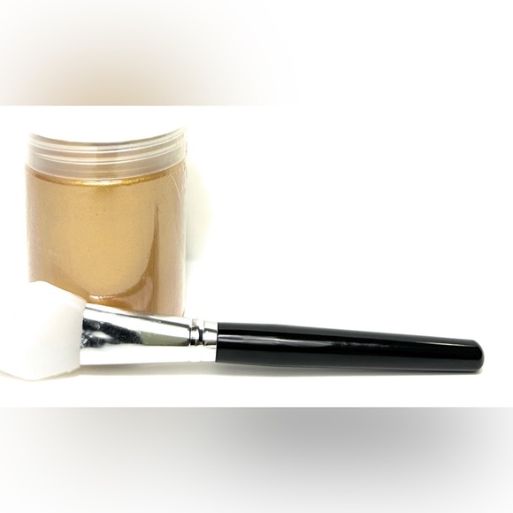 Vivo Per Lei Allure 24K Purifying Peel-Off Mask - Picture 2 of 6